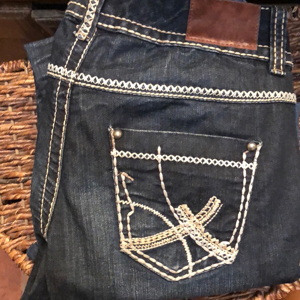 Maurices jeans